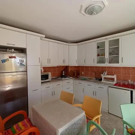Appartement Ultura Lux Ap 1 *